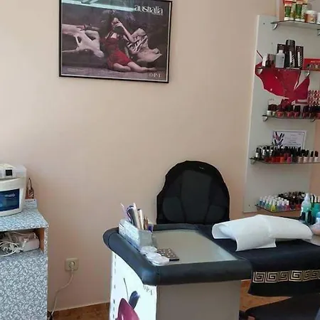 Хотел Golden Dune