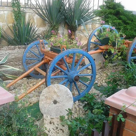 Golden Dune Hotel 4*