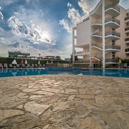 Hotel Golden Dune 4*