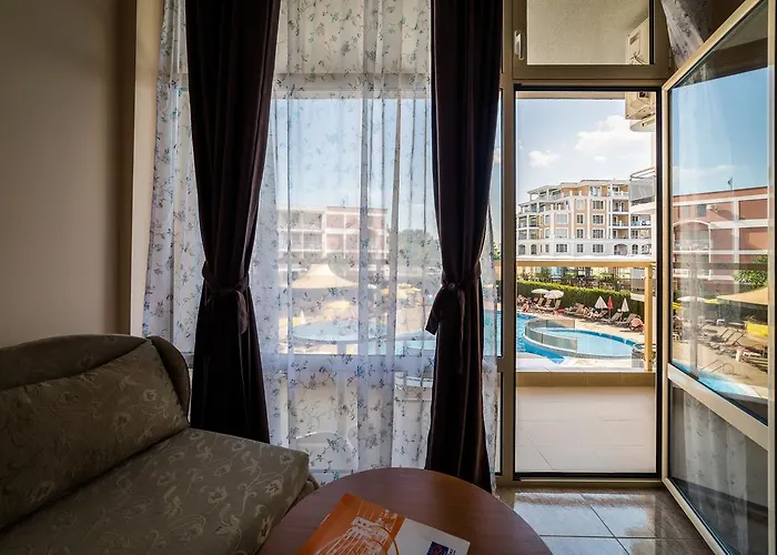 Golden Dune Отель 4*